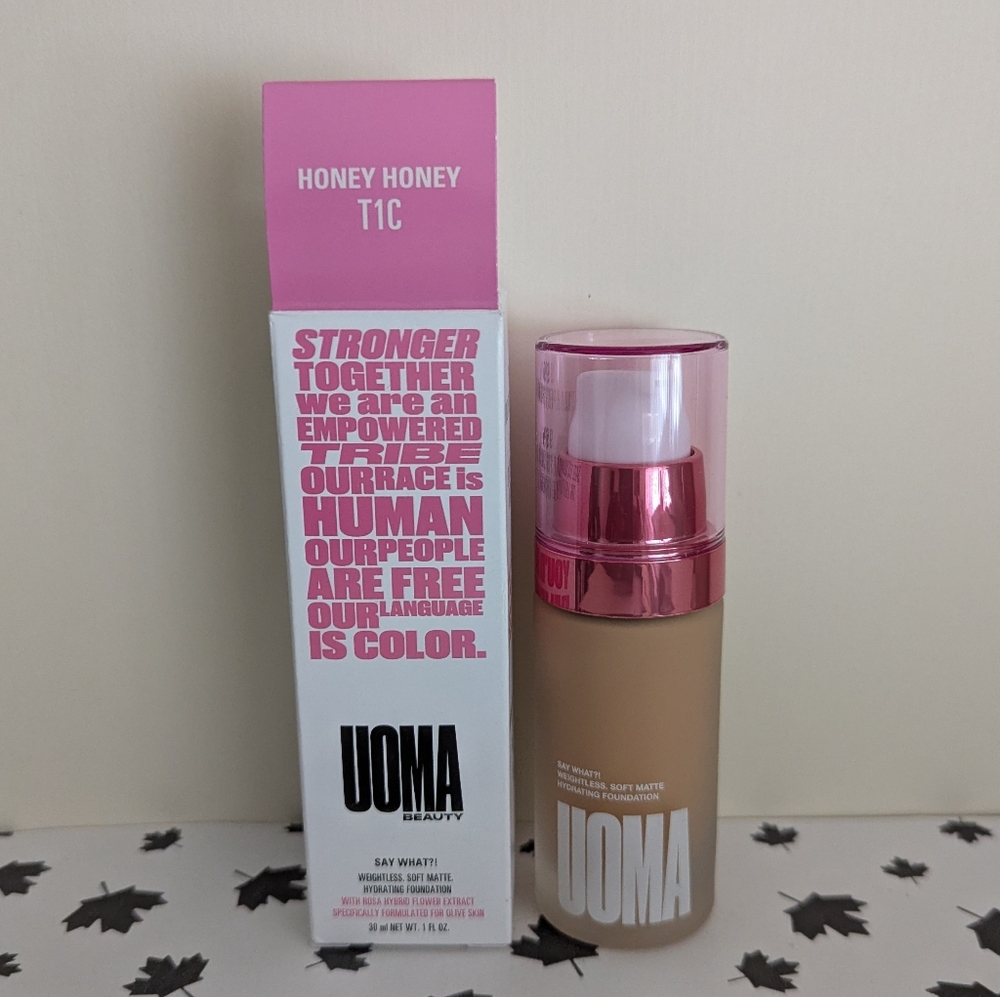UOMA Beauty Say What?! Weightless Soft Matte Hydrating Foundation - Honey Honey